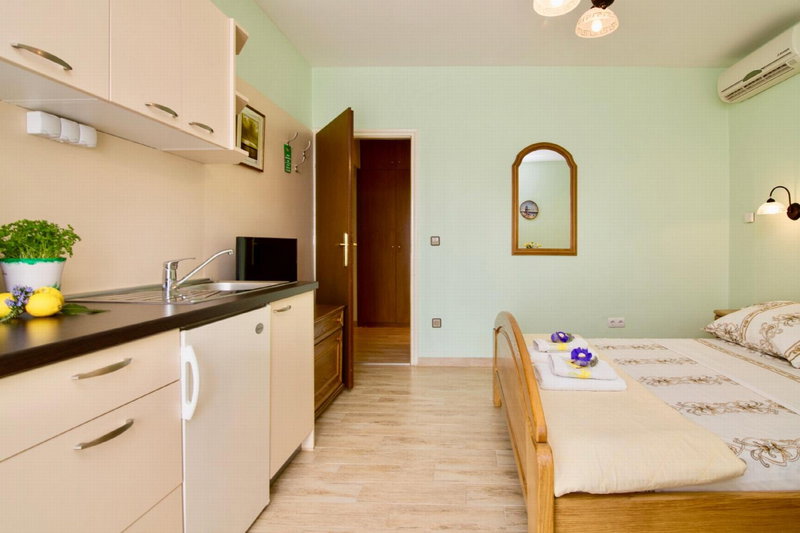 Mini Cabaña con tinaja hottub chillan, Rijeka, Croatia