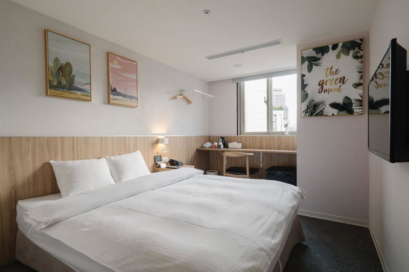 Hotel attic, Taipei, 台湾