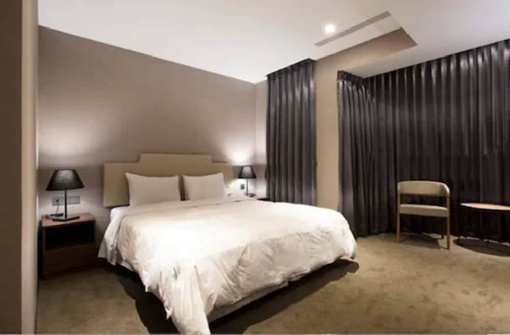 Hotel · Noble Hotel, Taipei