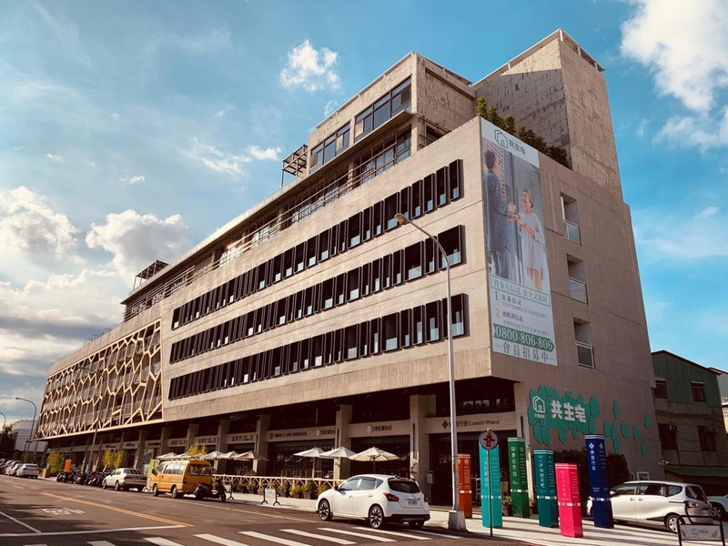 Comin' Place HSR Hotel, Taichung, 台湾