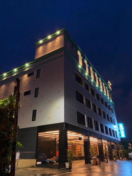 Weifeng Boutique Business Hotel - Zhanqian Branch, Kaohsiung, 台湾