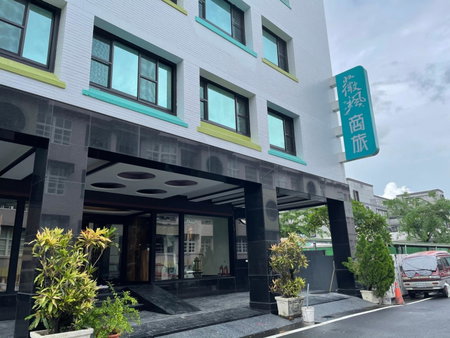 Weifeng Boutique Business Hotel - Zhanqian Branch, Kaohsiung, 台湾