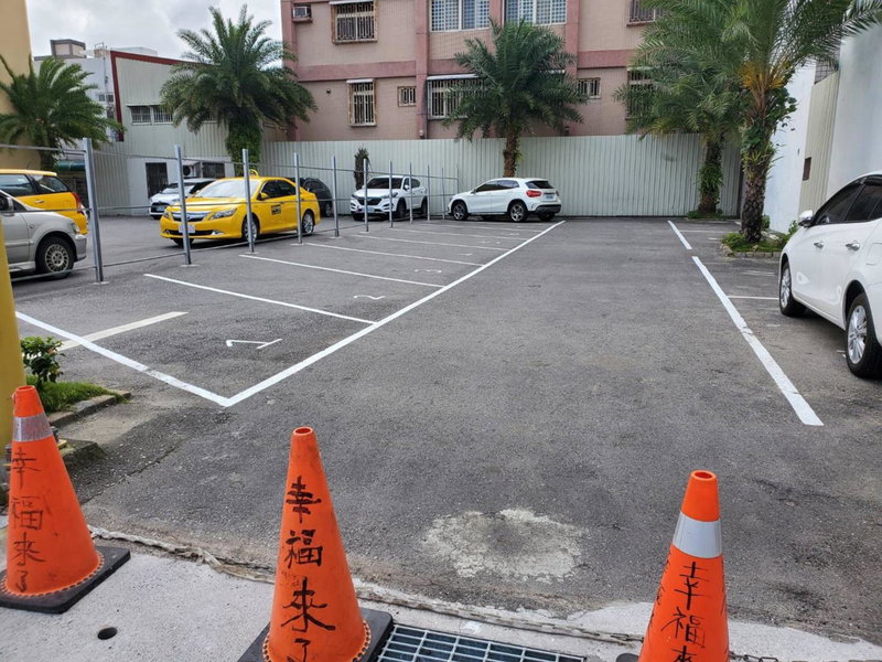 幸福來了-免費車位 電梯 寵物友善 近花蓮火車站, Hualien City, 台湾