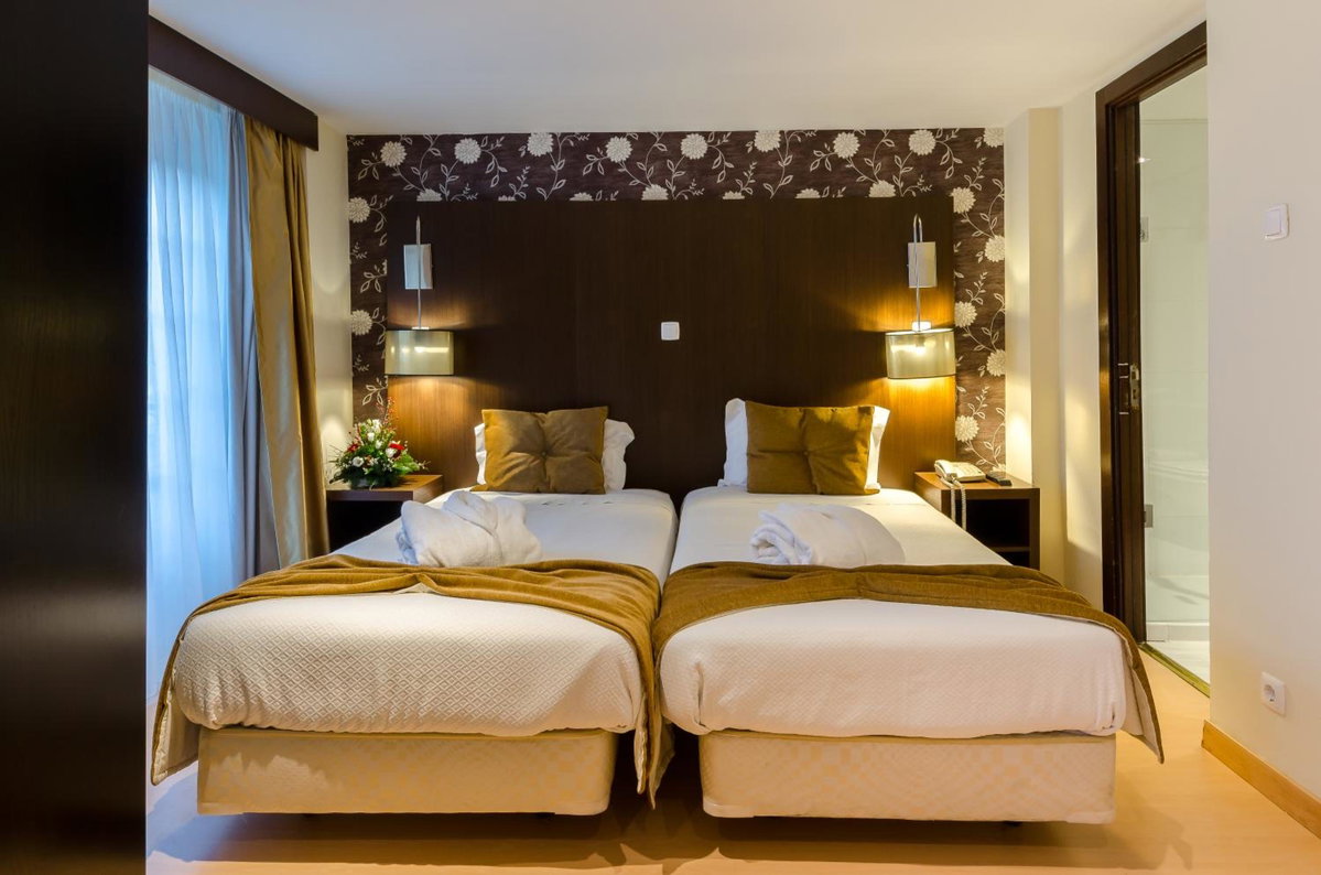 Hotel Duas Nações, Portugal