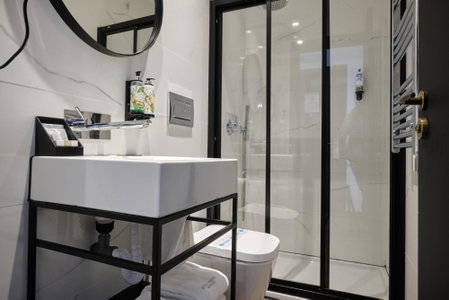 Duplo Charme Boutique Hotel, Lisbon, Portugal
