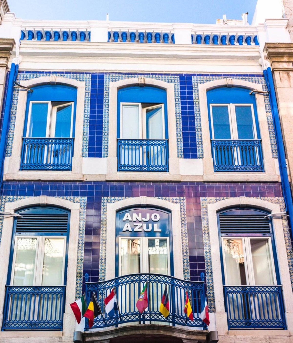 Anjo Azul, Portugal