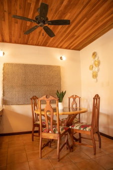 Apartotel Girasol, Jacó, Costa Rica