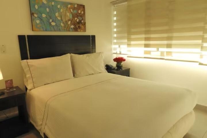 Hotel Airport Travel, Bogota, Colombia