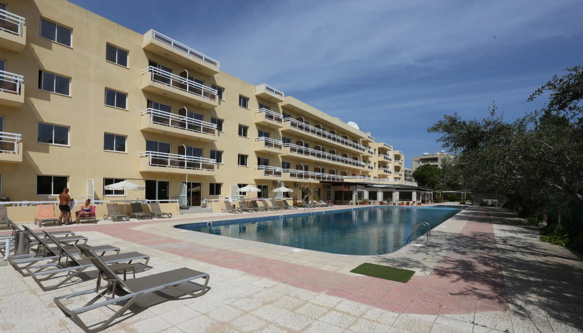Отель · Sunquest Gardens Holiday Resort, Germasogeia