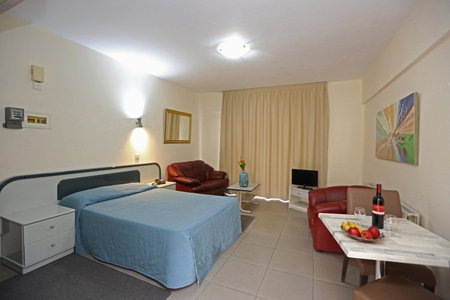 Sunquest Gardens Holiday Resort, Germasogeia, Chipre