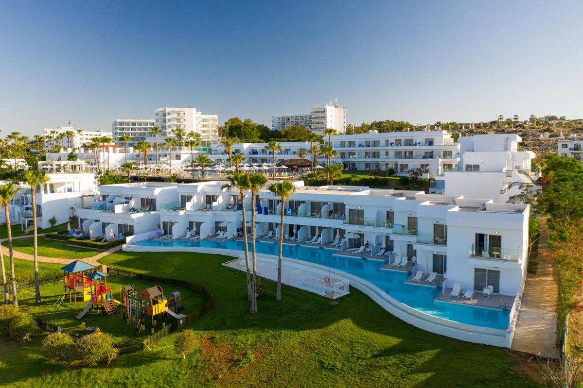 Atlantica SunGarden Beach, Кипр