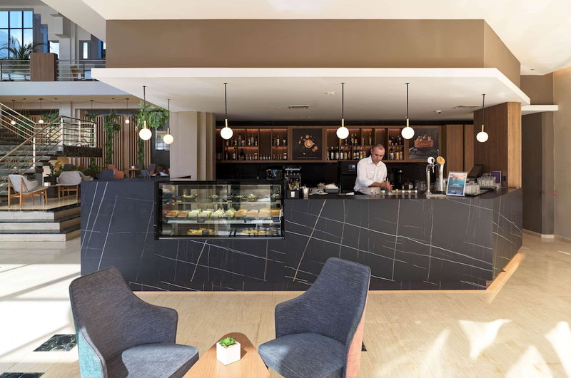 St. George Beach Hotel & Spa Resort, Paphos, Chypre