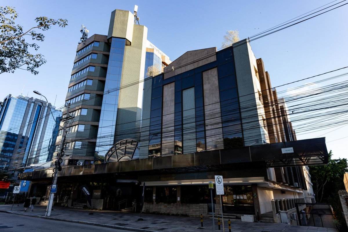 Master Porto Alegre Hotel - Av Carlos Gomes, Próximo ao Consulado Americano, Brazil
