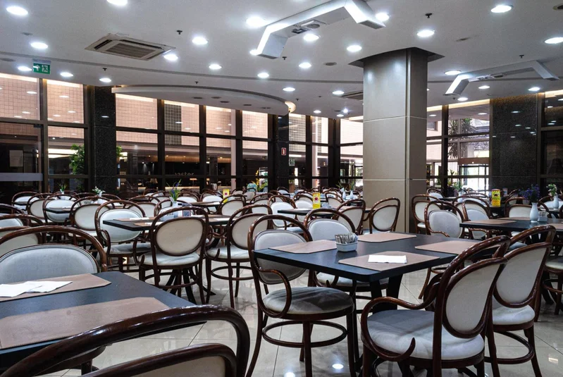 Master Porto Alegre Hotel - Av Carlos Gomes, Próximo ao Consulado Americano, Porto Alegre, Brazil