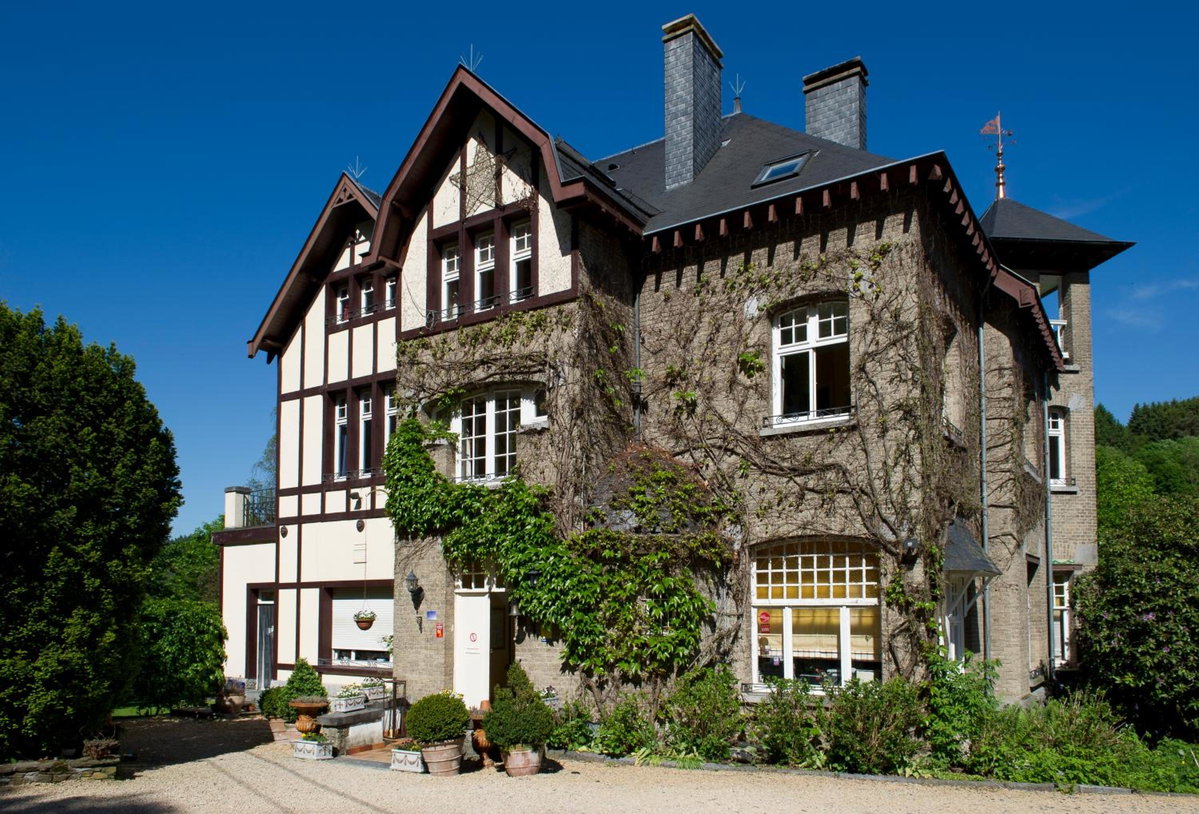 Hotel · Hotel La Ferronniere, Bouillon