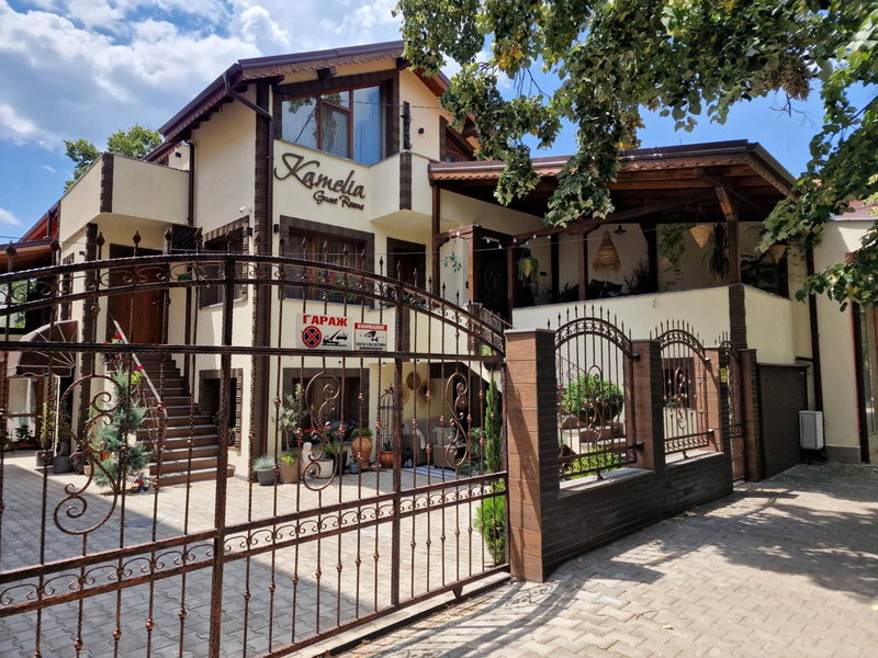 Kamelia guest rooms, Kazanlak, Болгария