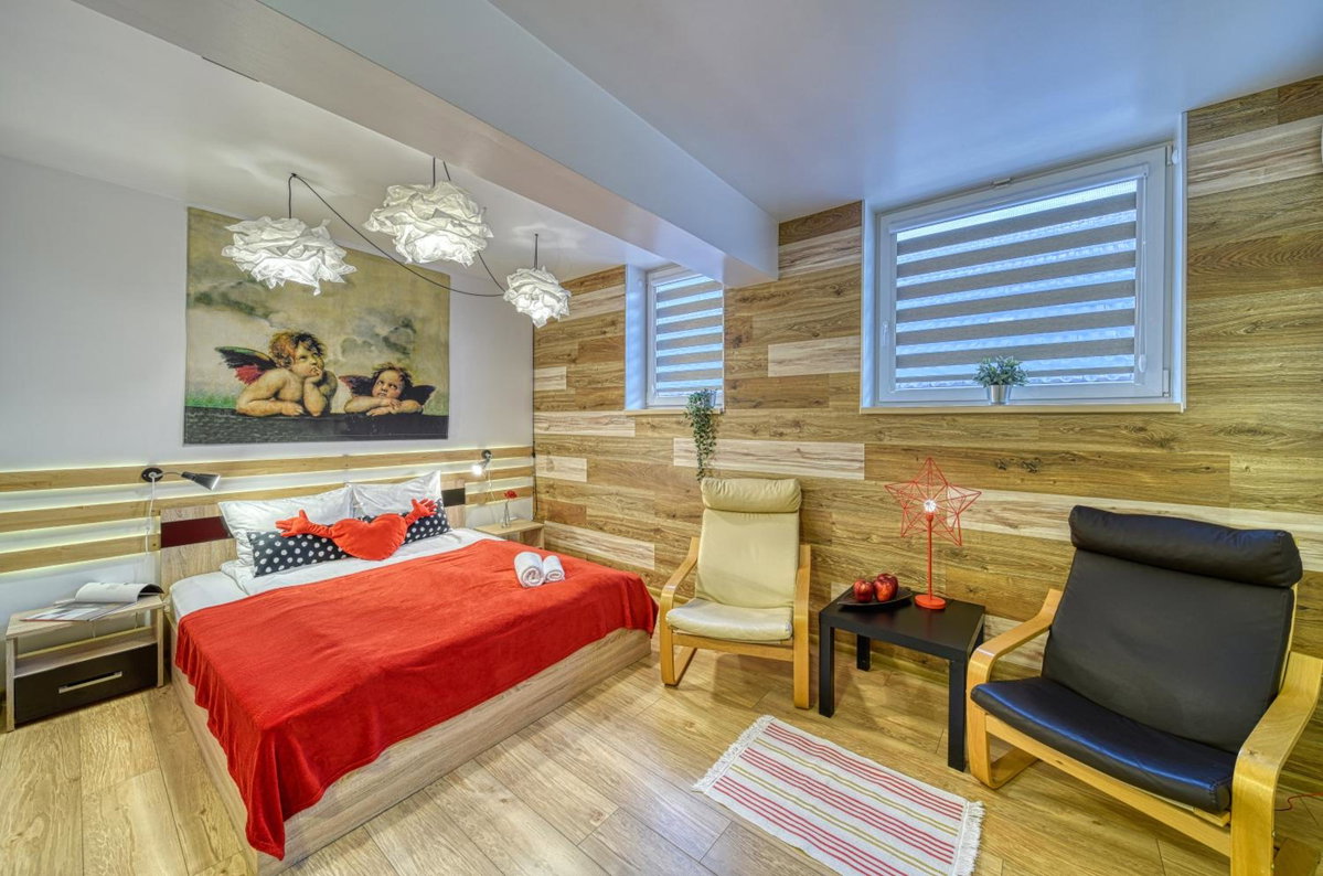 Fox Rooms Aparthotel, Болгария