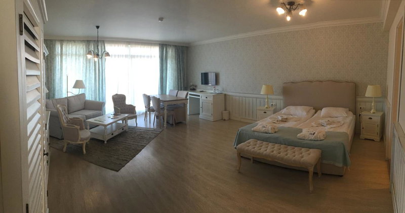 Therma Palace - Balneo SPA, Free parking & Beach, Varna, Болгария