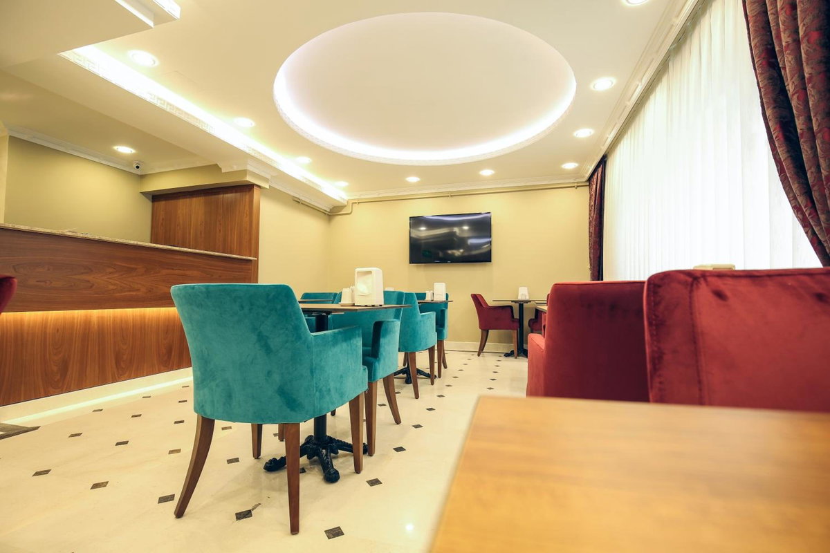 Hotel · Artika Hotel, Eminoenue