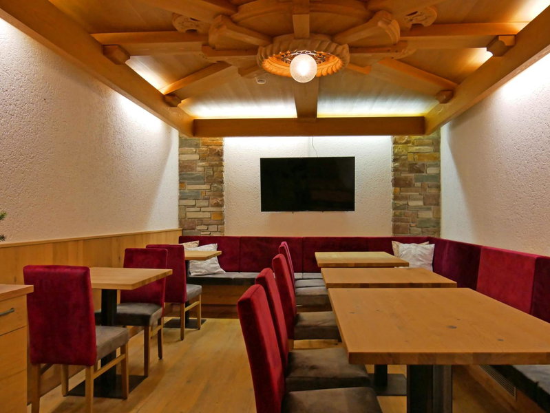 Hotel Grieserhof, Telfs, Austria