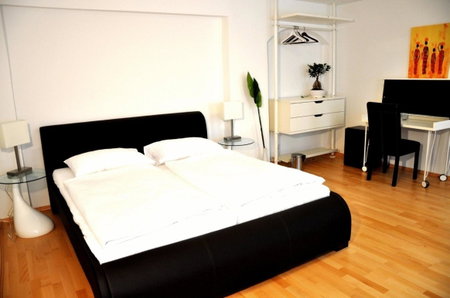 VOX Design self check in, Innere Stadt, Austria