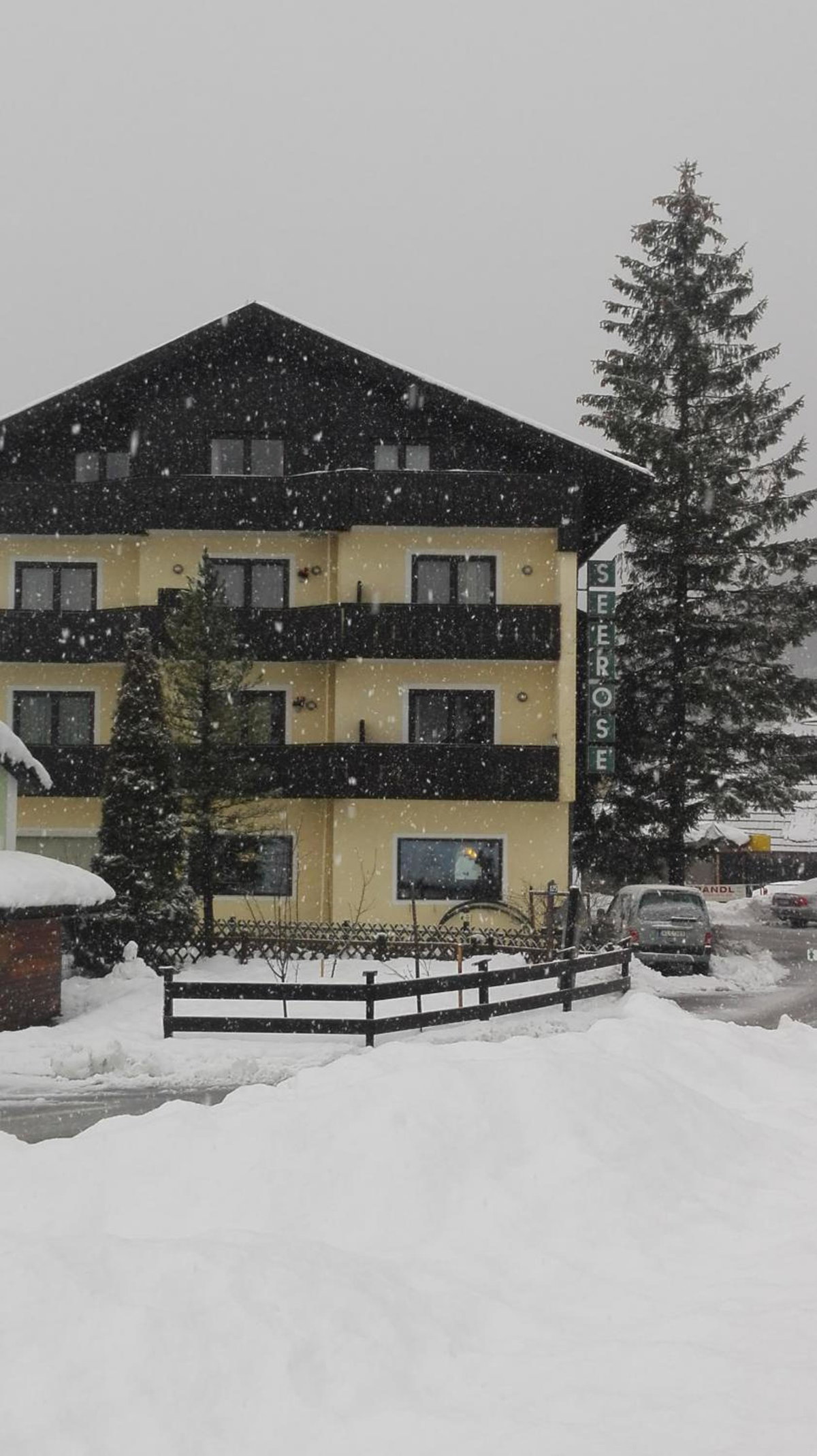 Hotel · Apartment House Seerose self check-in, Obertraun