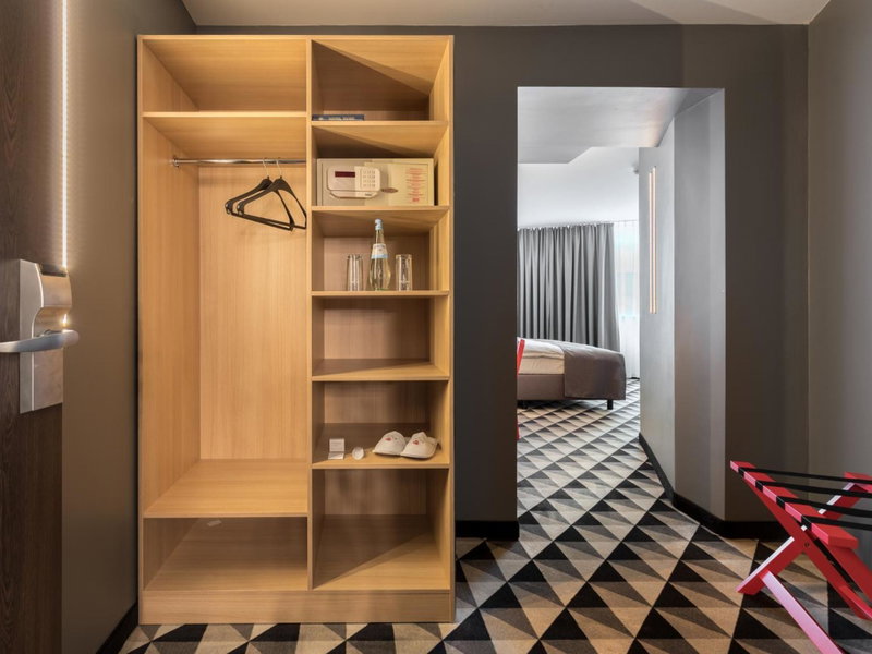 Premier Inn Wien City Hauptbahnhof, Favoriten, Austria