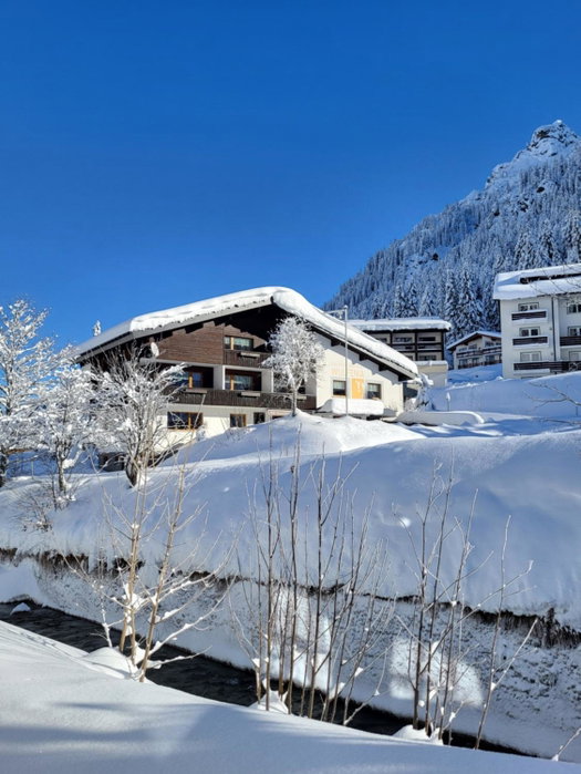 Gasthof-Pension Wulfenia, Gargellen, Austria