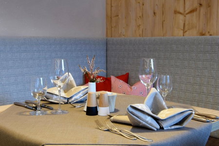 Gasthof-Pension Wulfenia, Gargellen, Austria