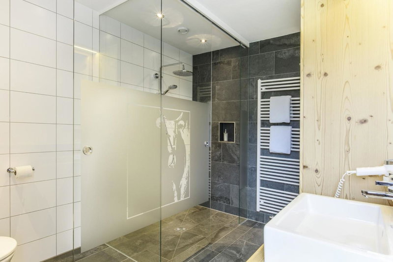 Gasthof-Pension Wulfenia, Gargellen, Austria