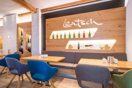 Winzerhof Lentsch, Jois, Austria