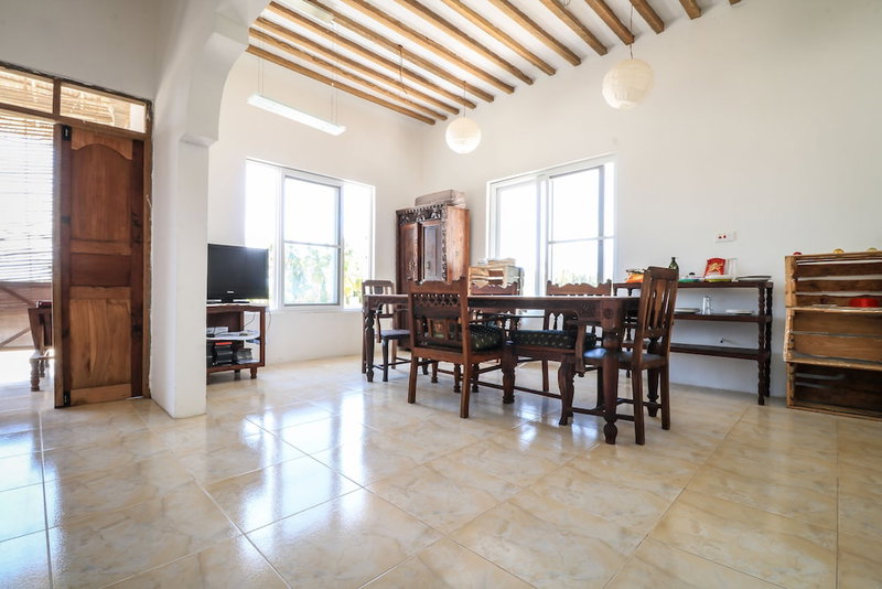 Yellow Card Apartment & Bungalow, Sokoni, Tanzania