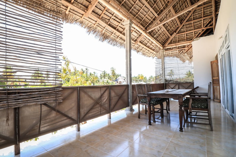 Yellow Card Apartment & Bungalow, Sokoni, Tanzania