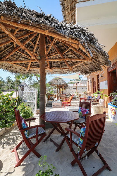 Yellow Card Apartment & Bungalow, Sokoni, Tanzania