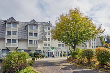 Sunday Hotel Wiesbaden Niedernhausen, Kelkheim, Germany