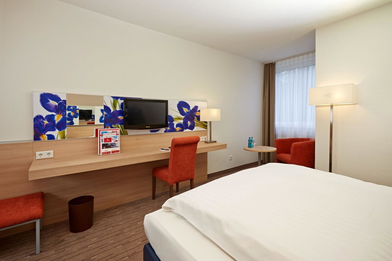 Sunday Hotel Wiesbaden Niedernhausen, Kelkheim, Germany