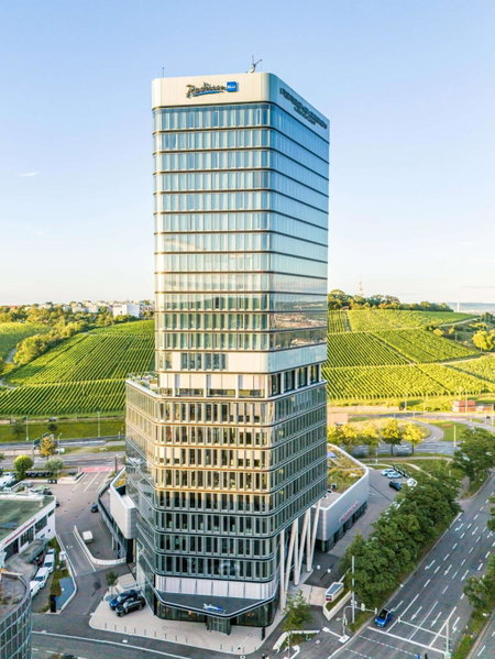Radisson Blu Hotel at Porsche Design Tower Stuttgart, Stuttgart Feuerbach, Германия