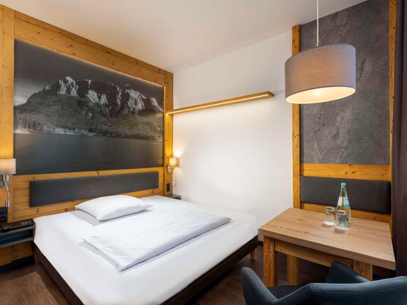 Sunday Hotel Garmisch Partenkirchen, Garmisch-Partenkirchen, Germany