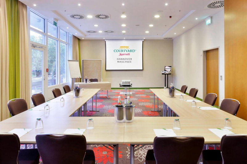 Courtyard by Marriott Hannover Maschsee, Hannover, Germany