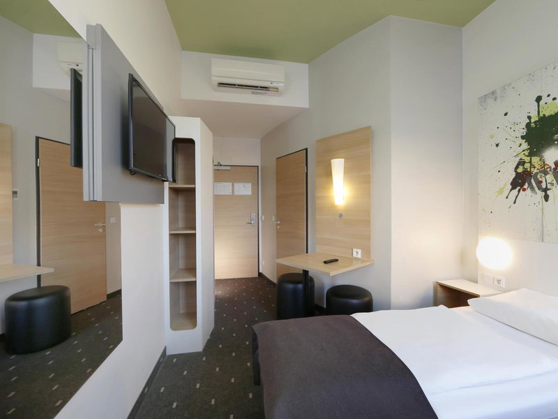 B&B HOTEL Berlin-Potsdamer Platz, Kreuzberg, Germany