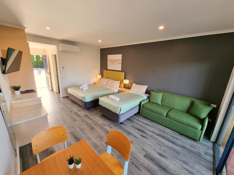 Seaview Motel & Apartments, Apollo Bay, Australia
