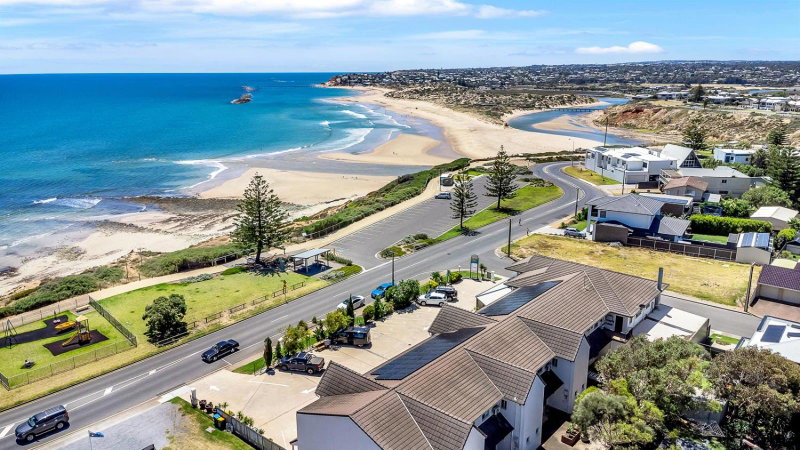 Coast Motel and Apartments, Morphett Vale, Australia