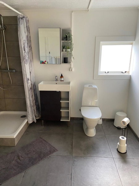 The Little Guesthouse Downtown - Keflavik Airport, Keflavík, Исландия