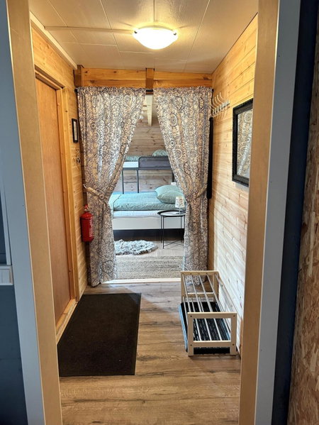 The Little Guesthouse Downtown - Keflavik Airport, Keflavík, Исландия