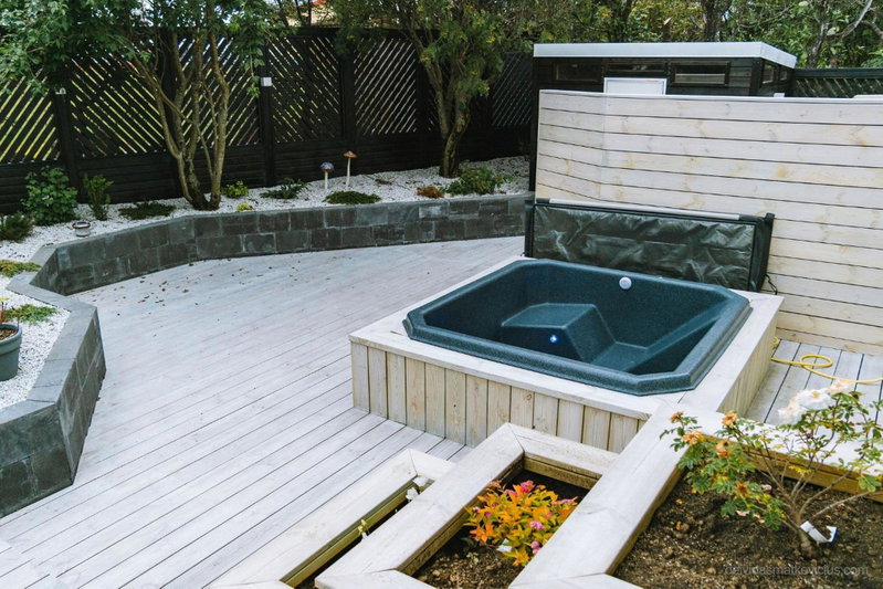 Smart Luxury - Private Gym, Hot Tub & Sauna, Keflavík, Island