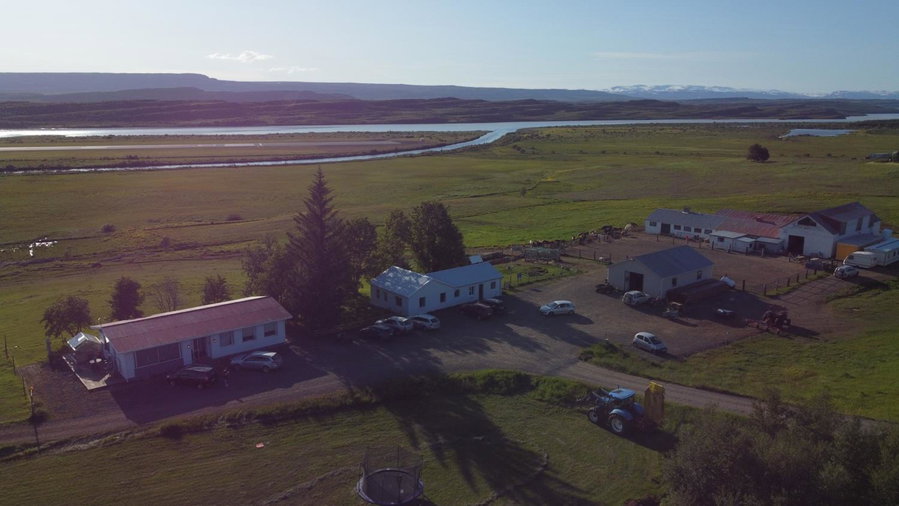 Finnsstaðir Holiday Home with Hot tub, Egilsstadir, Islande