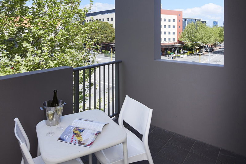 East Perth Suites Hotel, Perth, Australia