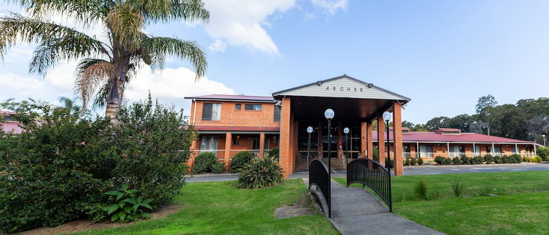 Nightcap at Archer Hotel, Nowra, Australia