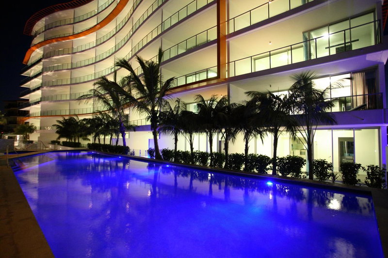 Silvershore Apartments on the Broadwater, Labrador, Australia