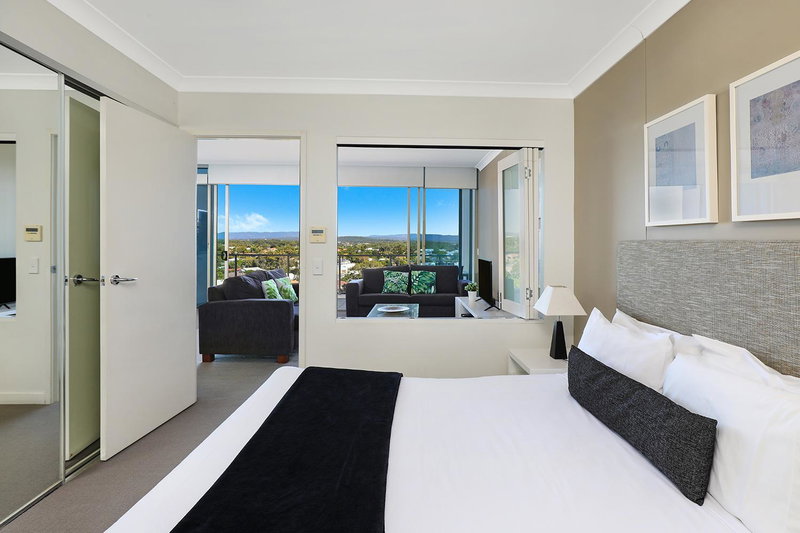 Silvershore Apartments on the Broadwater, Labrador, Australia